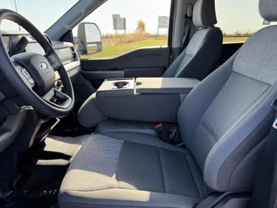 2026 Ford Super Duty F-350 SRW XLT