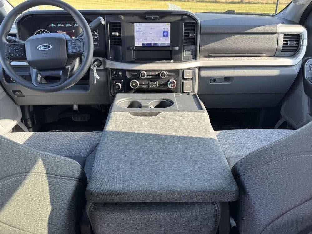 2026 Ford Super Duty F-350 SRW XLT