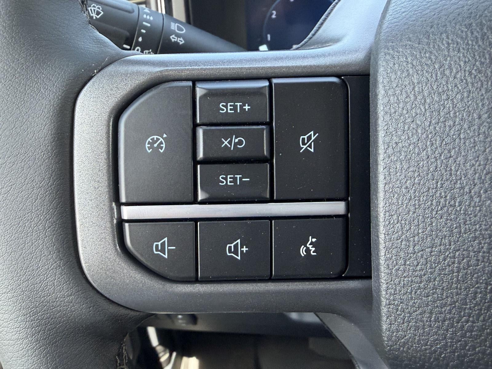 2026 Ford Super Duty F-350 SRW LARIAT