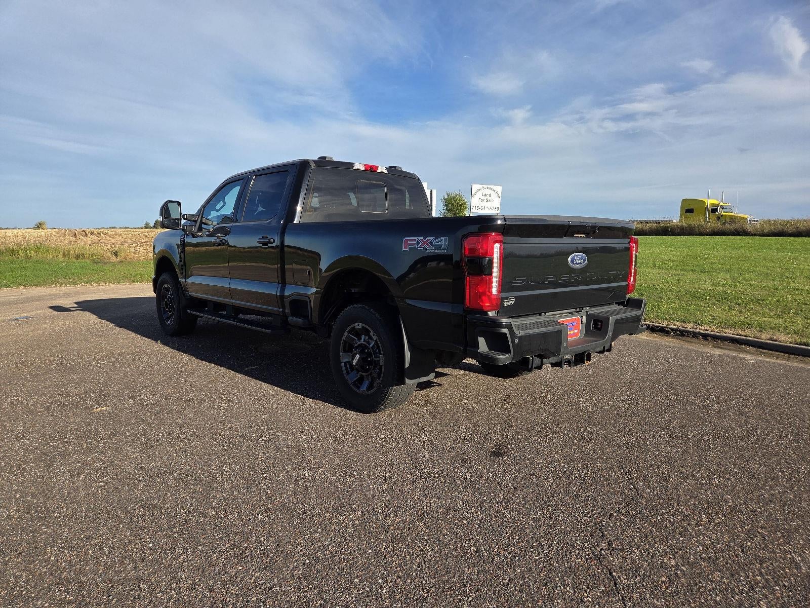 2023 Ford Super Duty F-350 SRW LARIAT