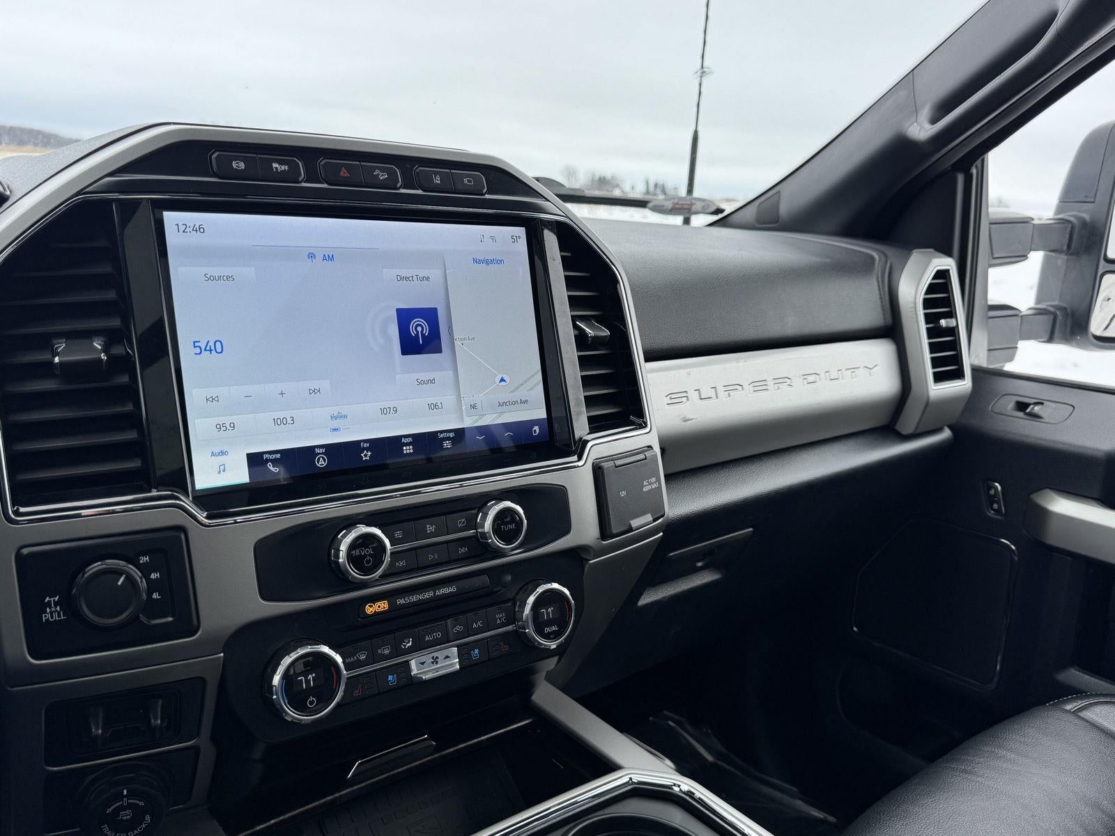 2022 Ford Super Duty F-350 SRW LARIAT