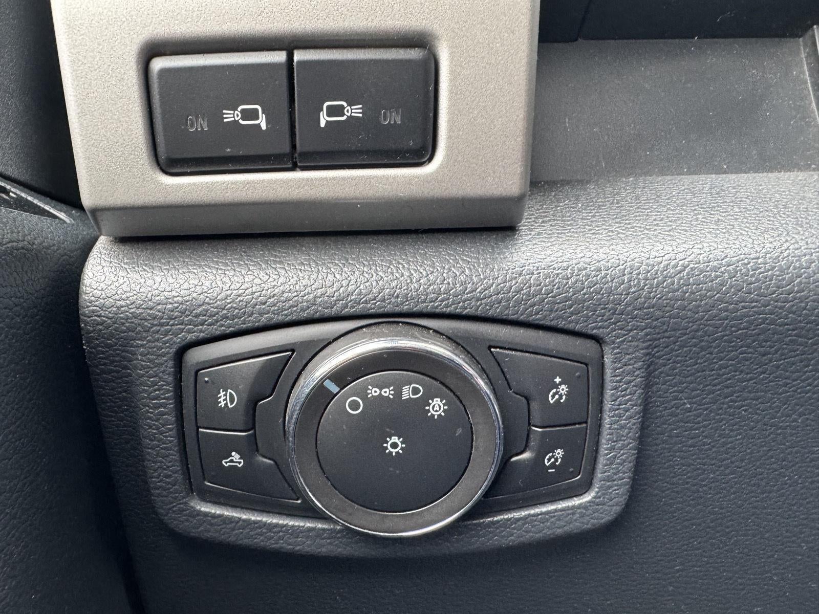 2022 Ford Super Duty F-350 SRW LARIAT