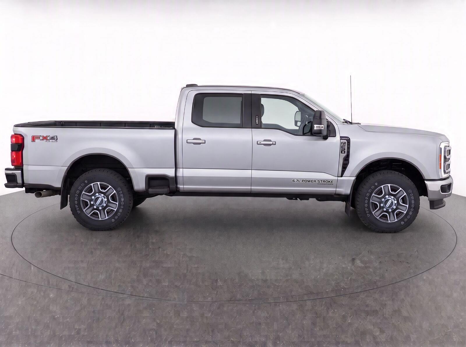 2024 Ford Super Duty F-350 SRW LARIAT
