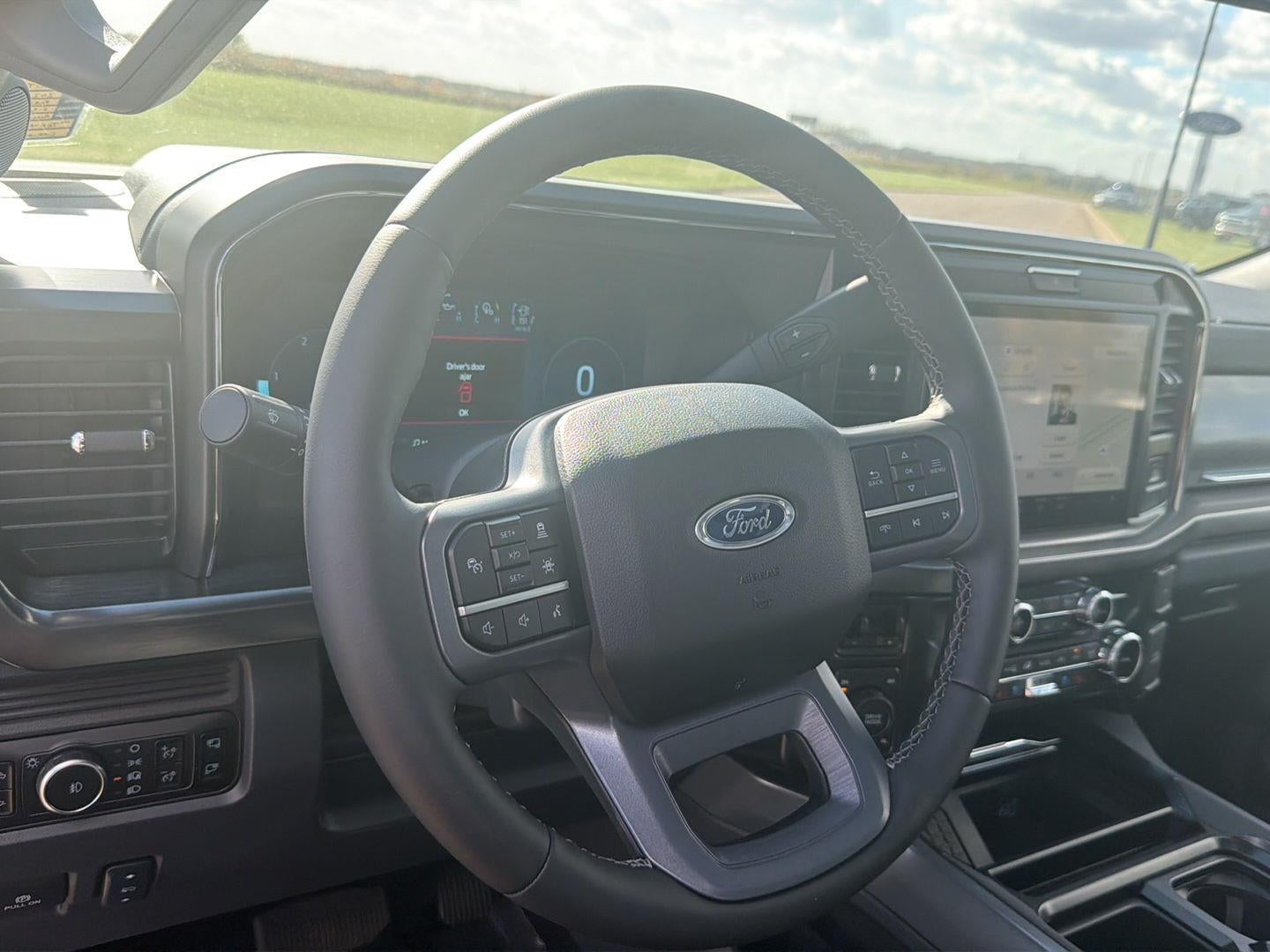 2026 Ford Super Duty F-350 SRW LARIAT