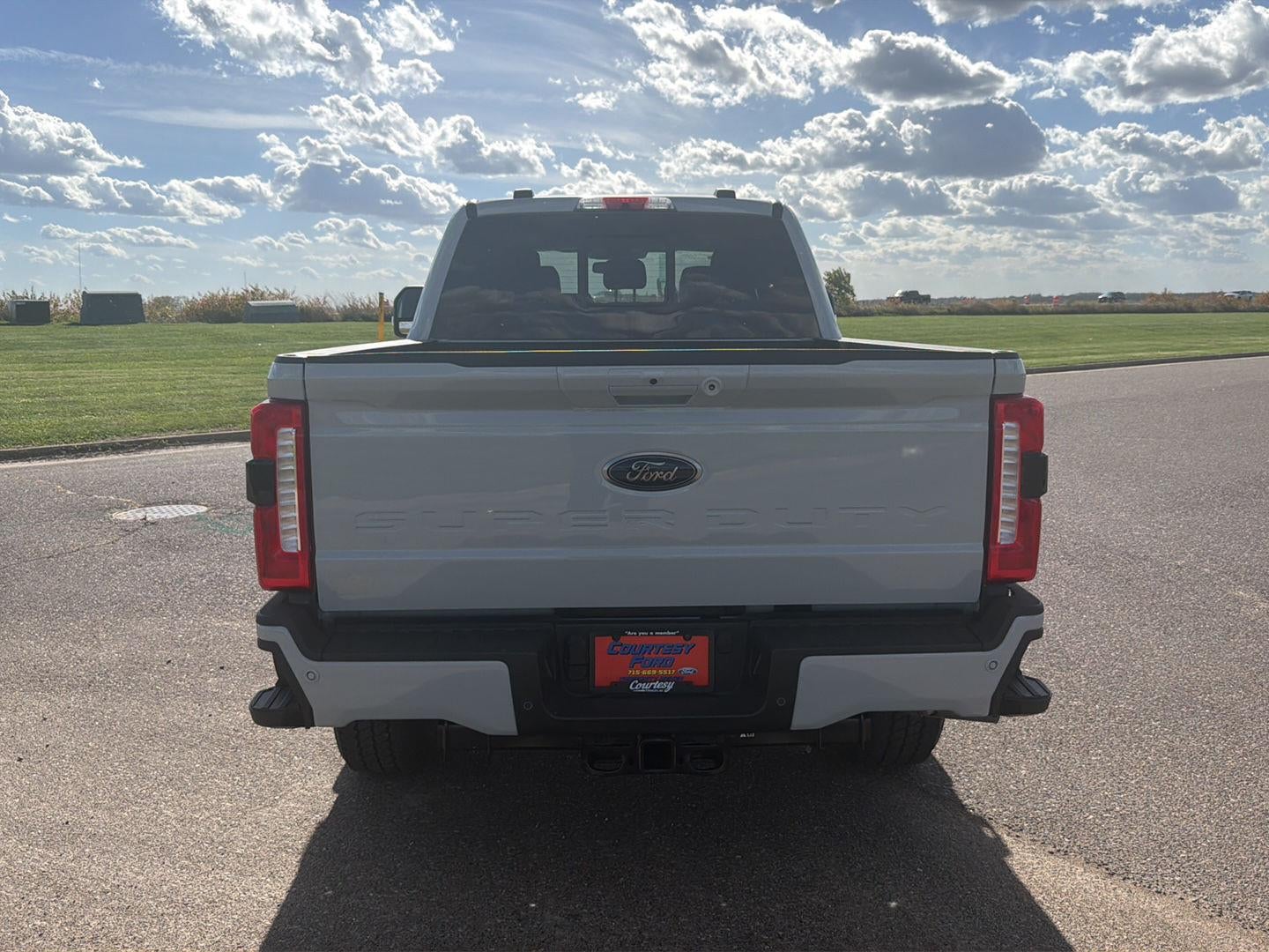 2026 Ford Super Duty F-350 SRW LARIAT