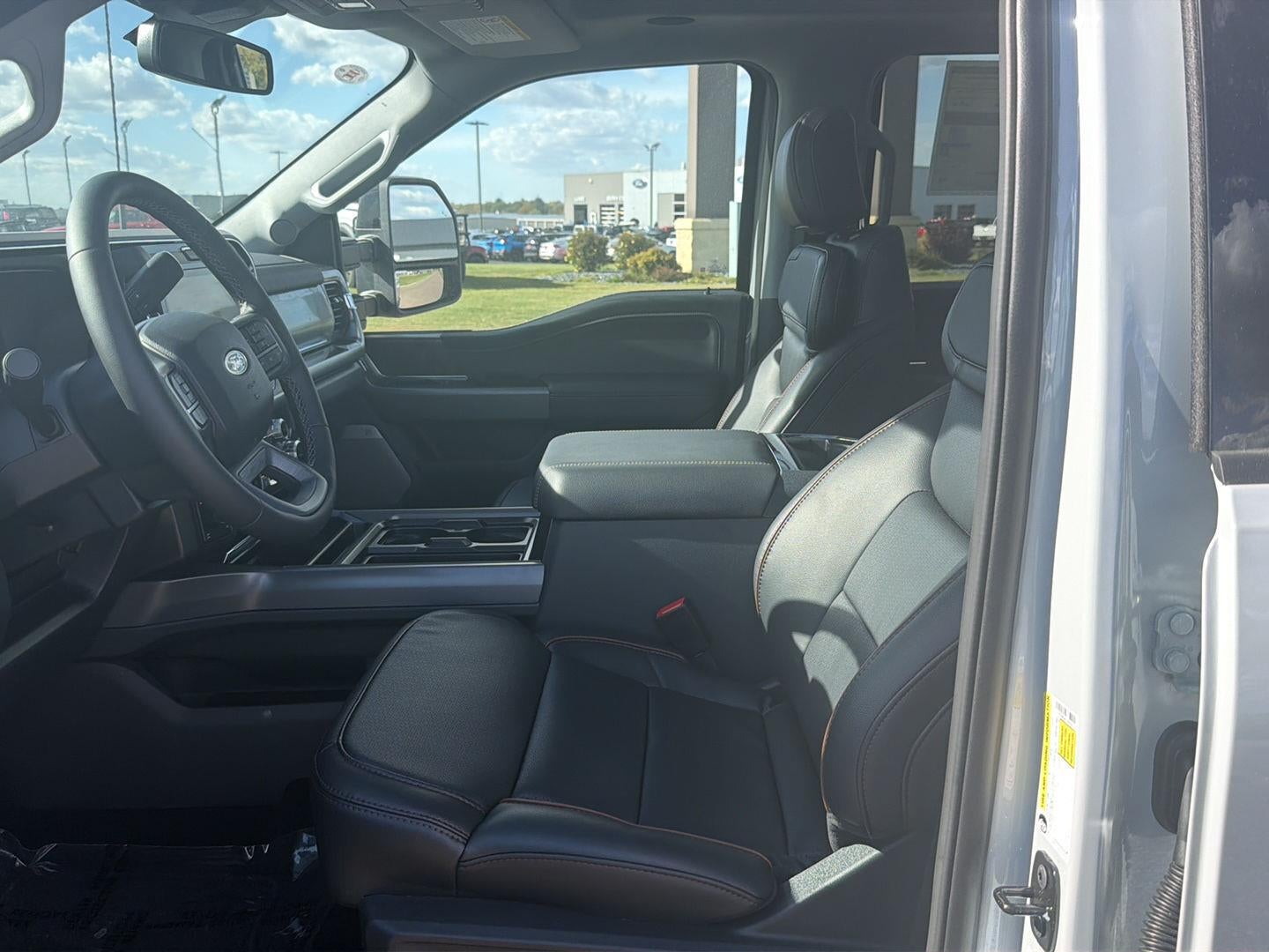 2026 Ford Super Duty F-350 SRW LARIAT