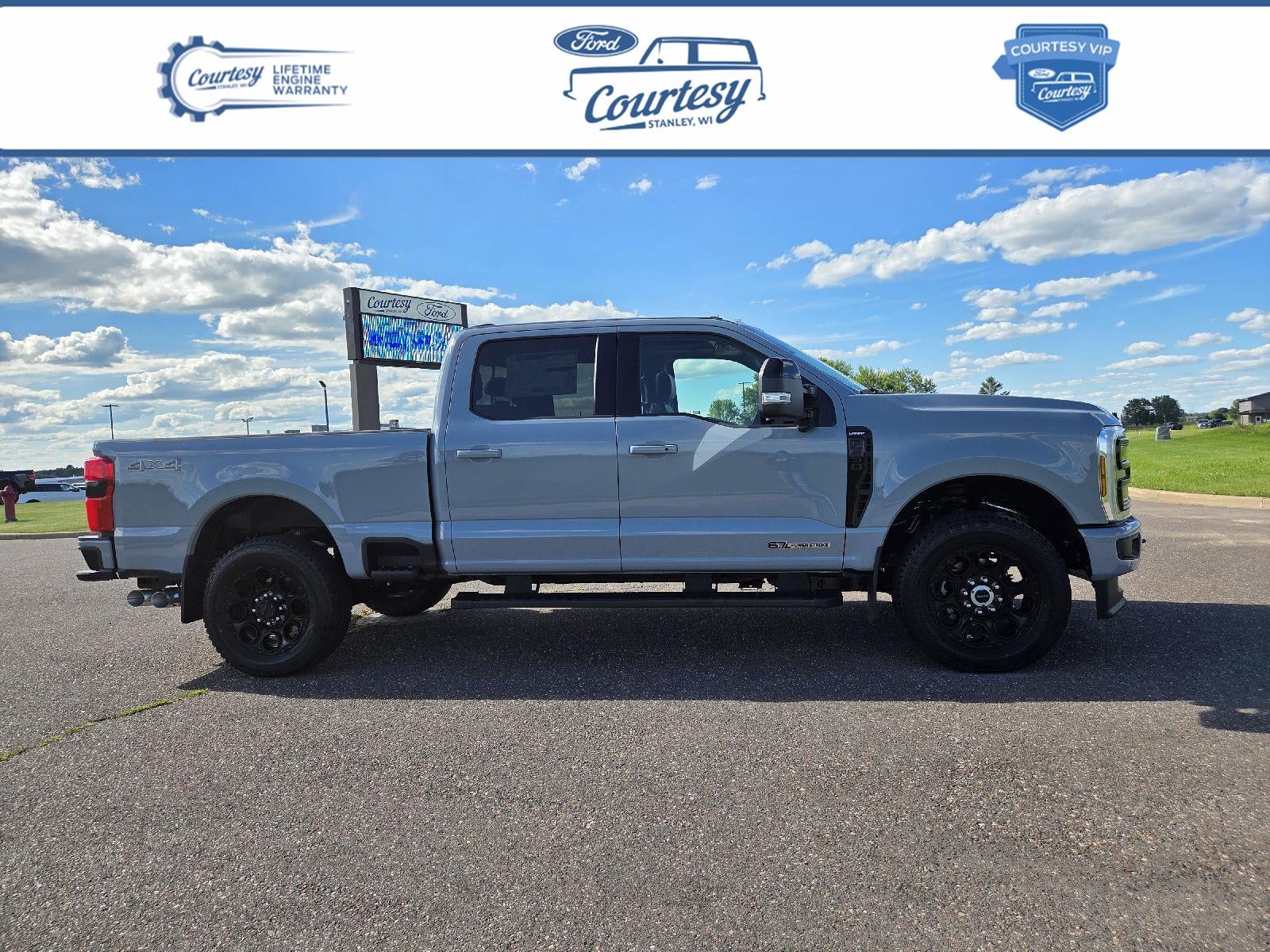 2026 Ford Super Duty F-350 SRW LARIAT