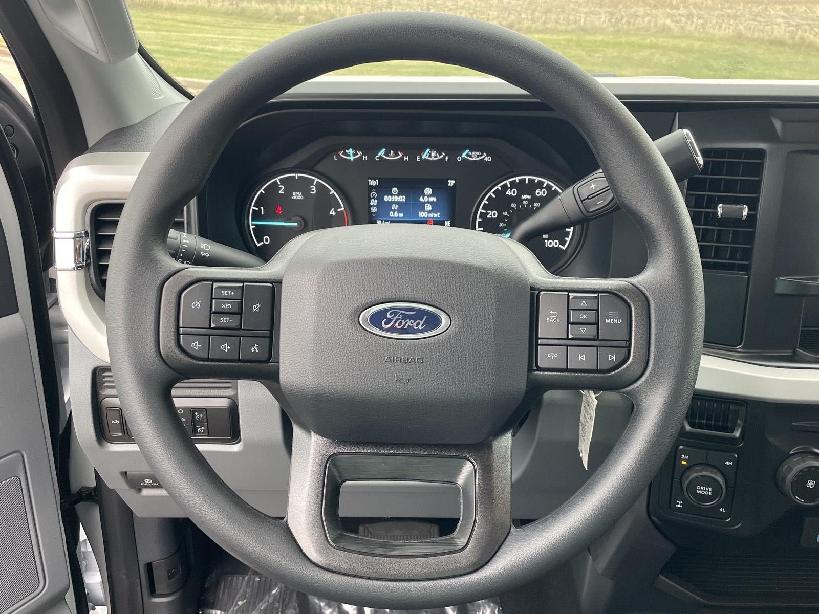 2026 Ford Super Duty F-350 SRW XL