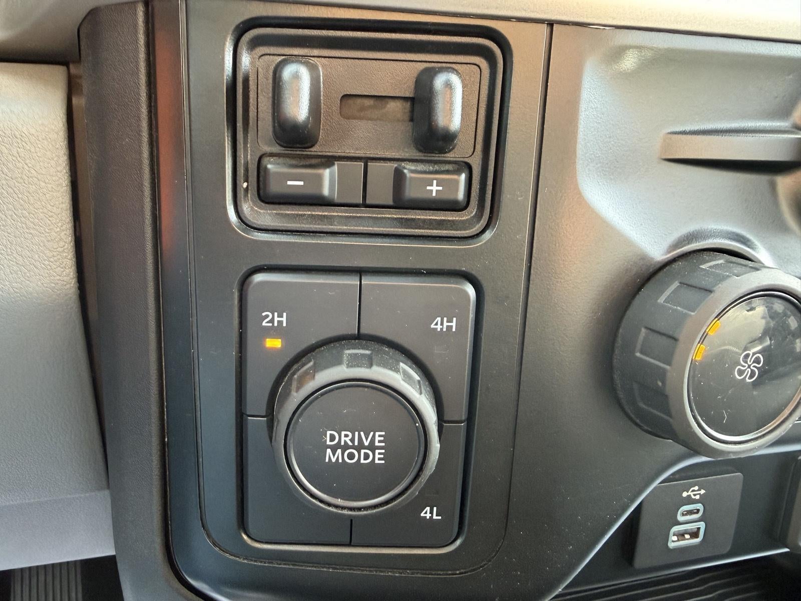 2023 Ford Super Duty F-350 DRW XL