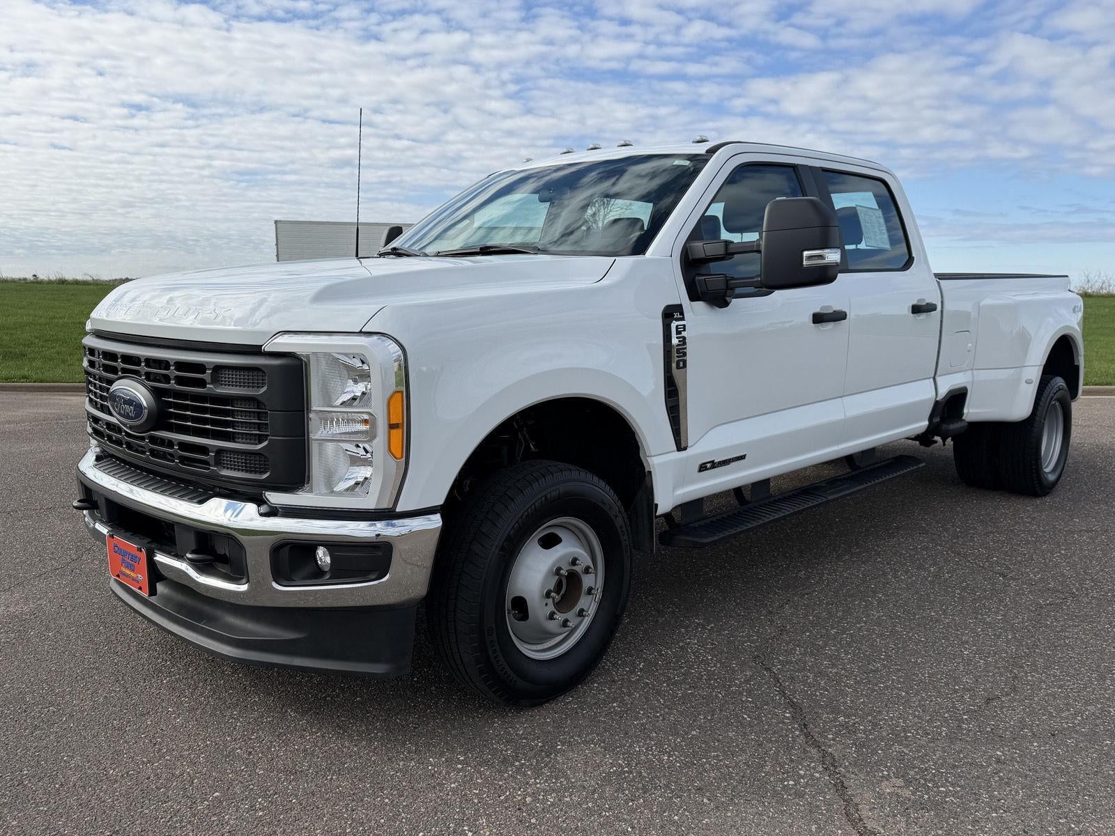 2023 Ford Super Duty F-350 DRW XL