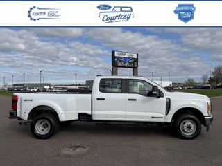 2023 Ford Super Duty F-350 DRW XL