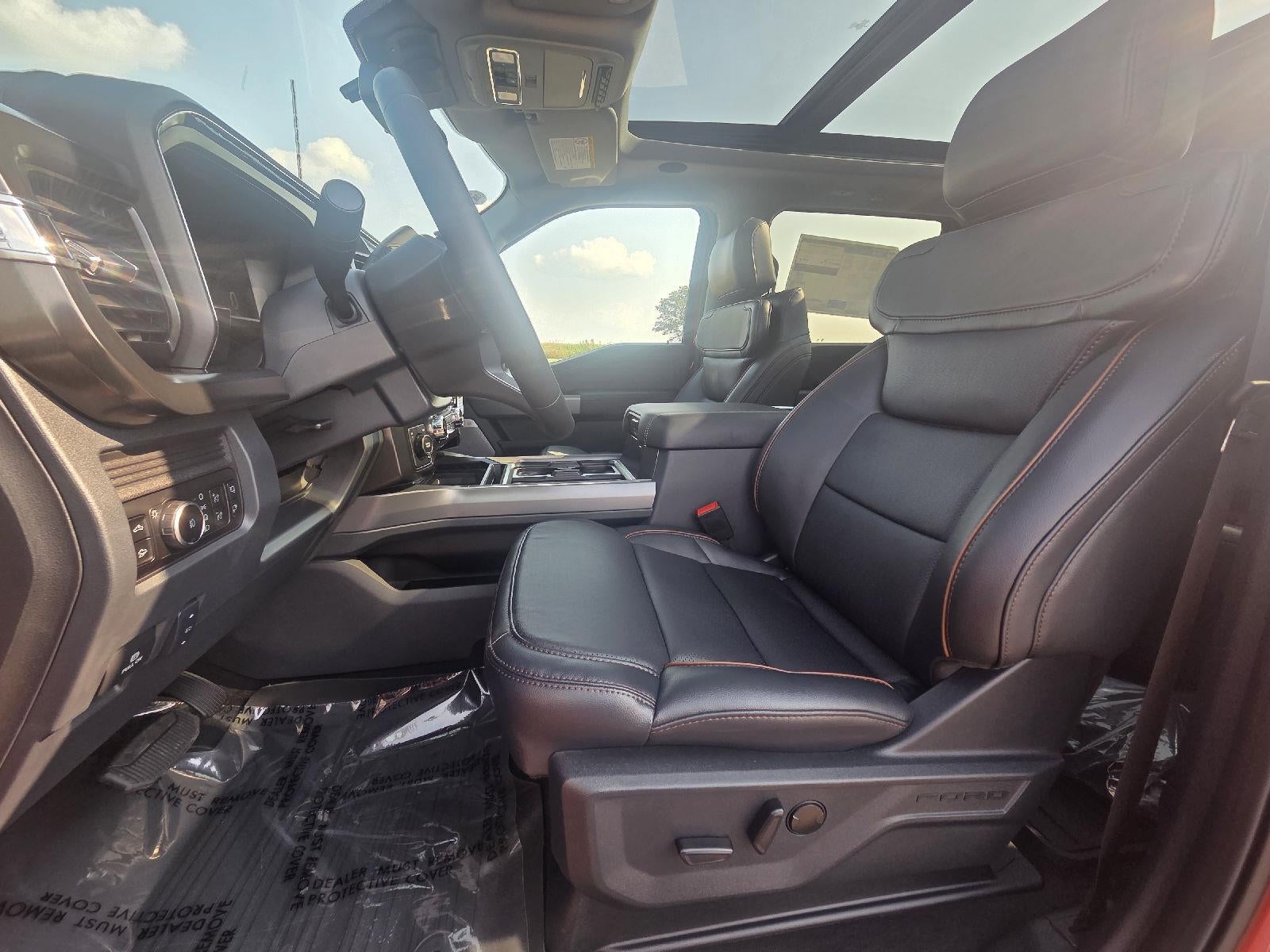 2026 Ford Super Duty F-450 DRW LARIAT