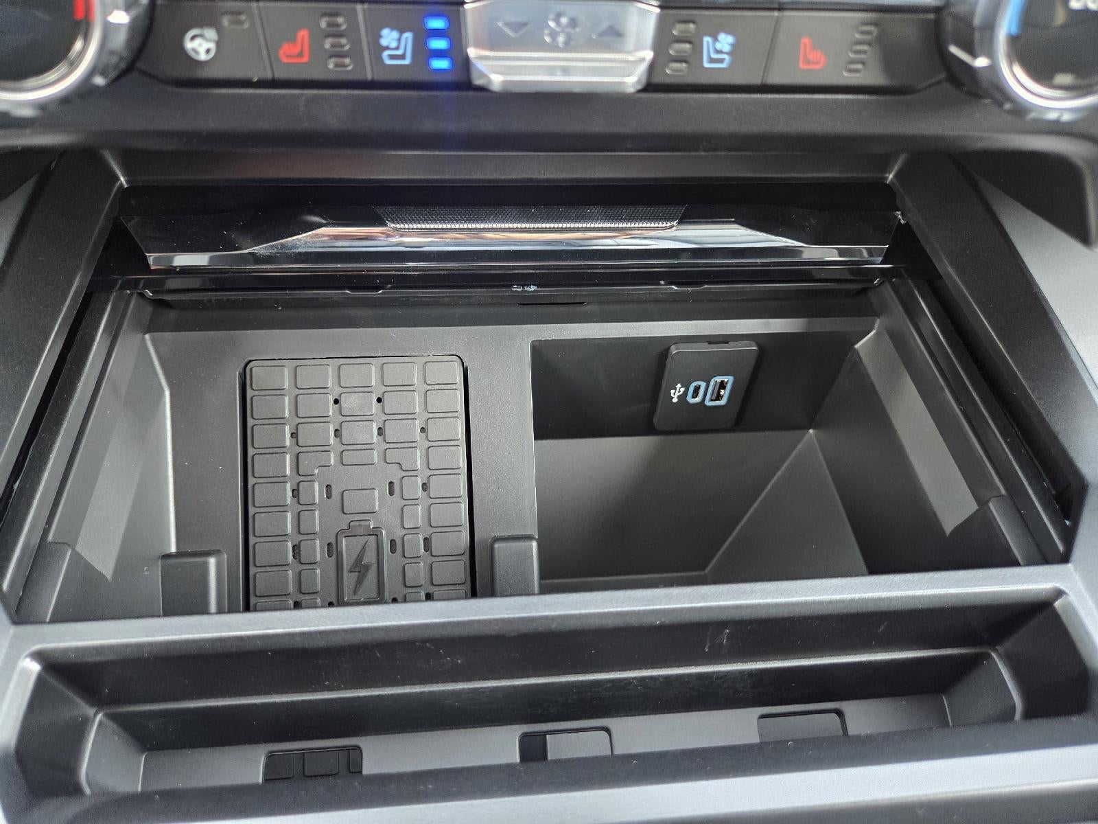 2026 Ford Super Duty F-450 DRW LARIAT