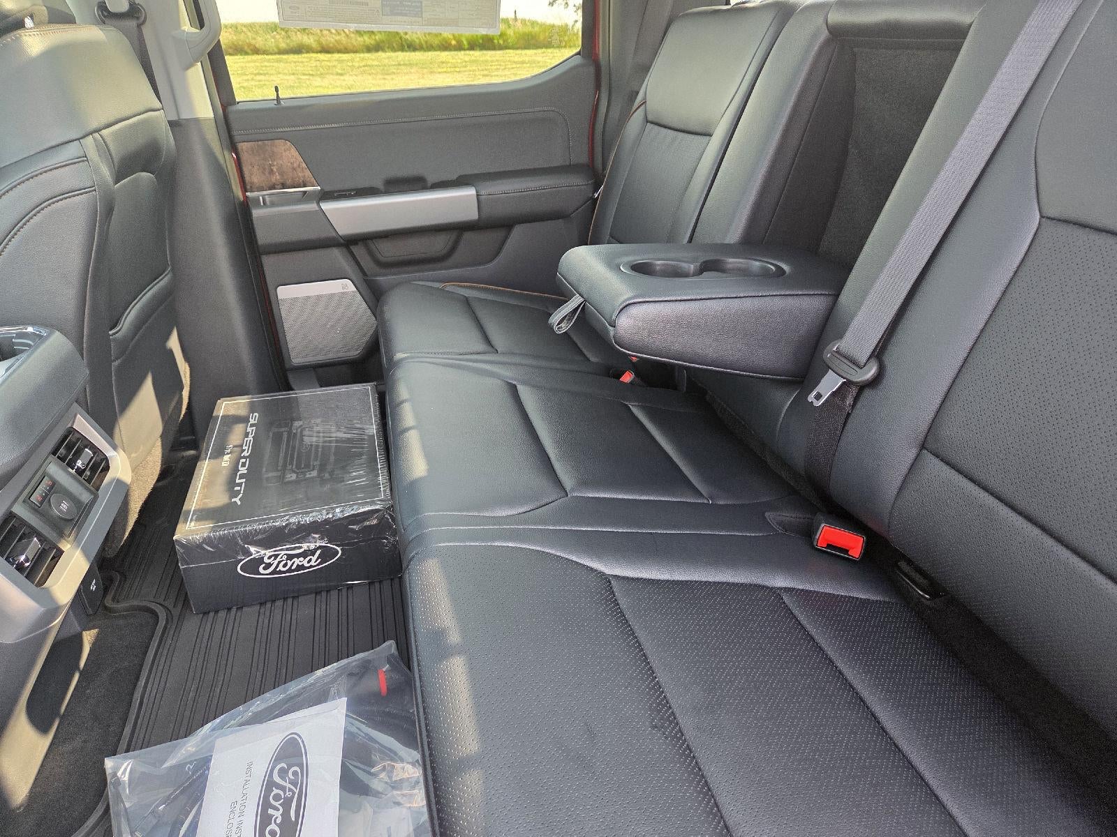 2026 Ford Super Duty F-450 DRW LARIAT
