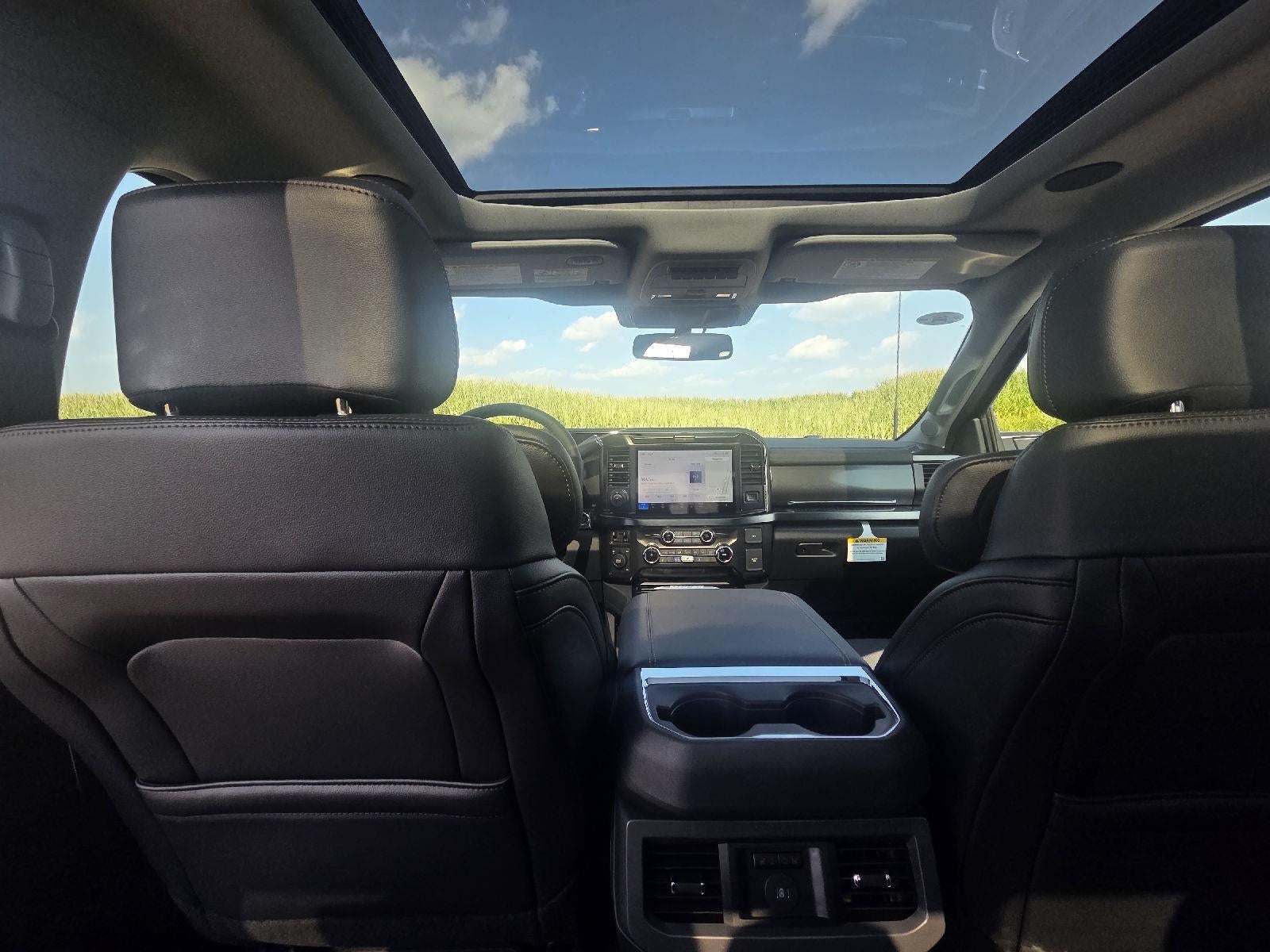 2026 Ford Super Duty F-450 DRW LARIAT