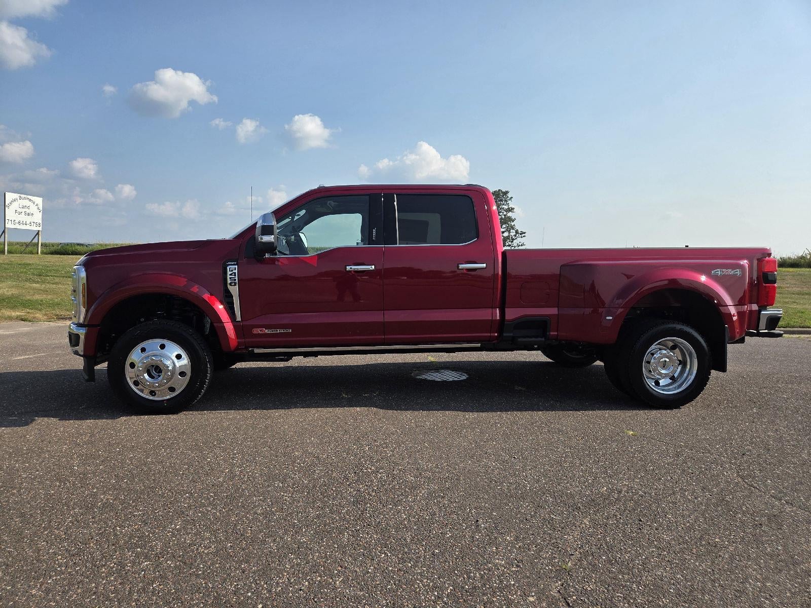 2026 Ford Super Duty F-450 DRW LARIAT