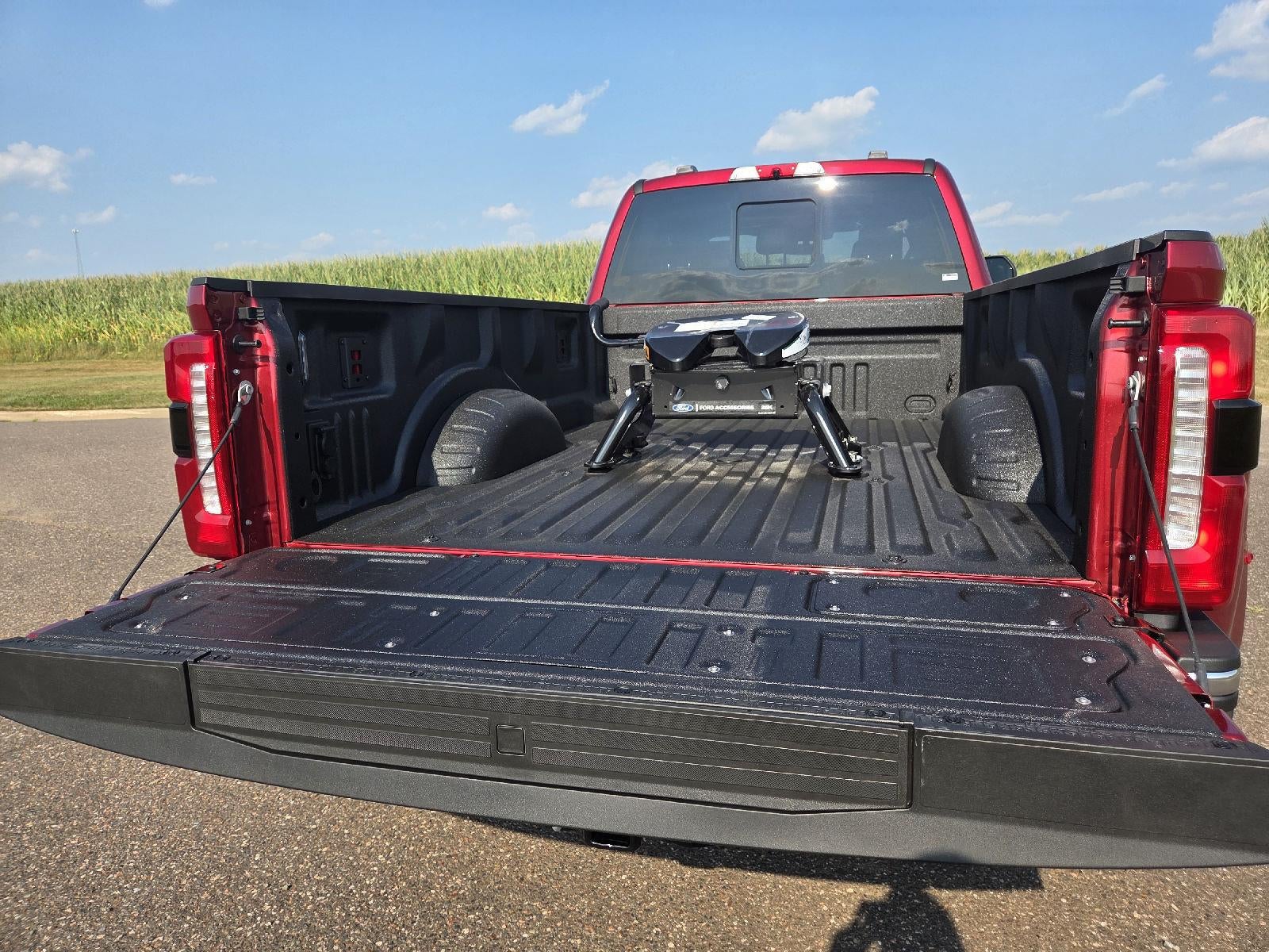 2026 Ford Super Duty F-450 DRW LARIAT