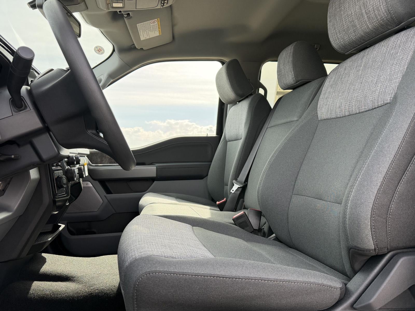 2026 Ford Super Duty F-450 DRW XLT