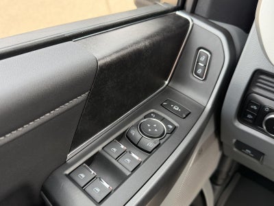 2026 Ford Super Duty F-450 DRW XLT