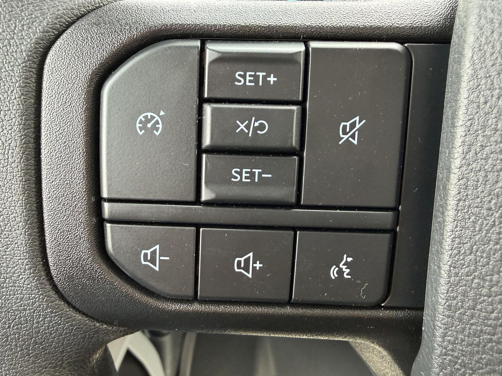 2026 Ford Super Duty F-450 DRW XLT