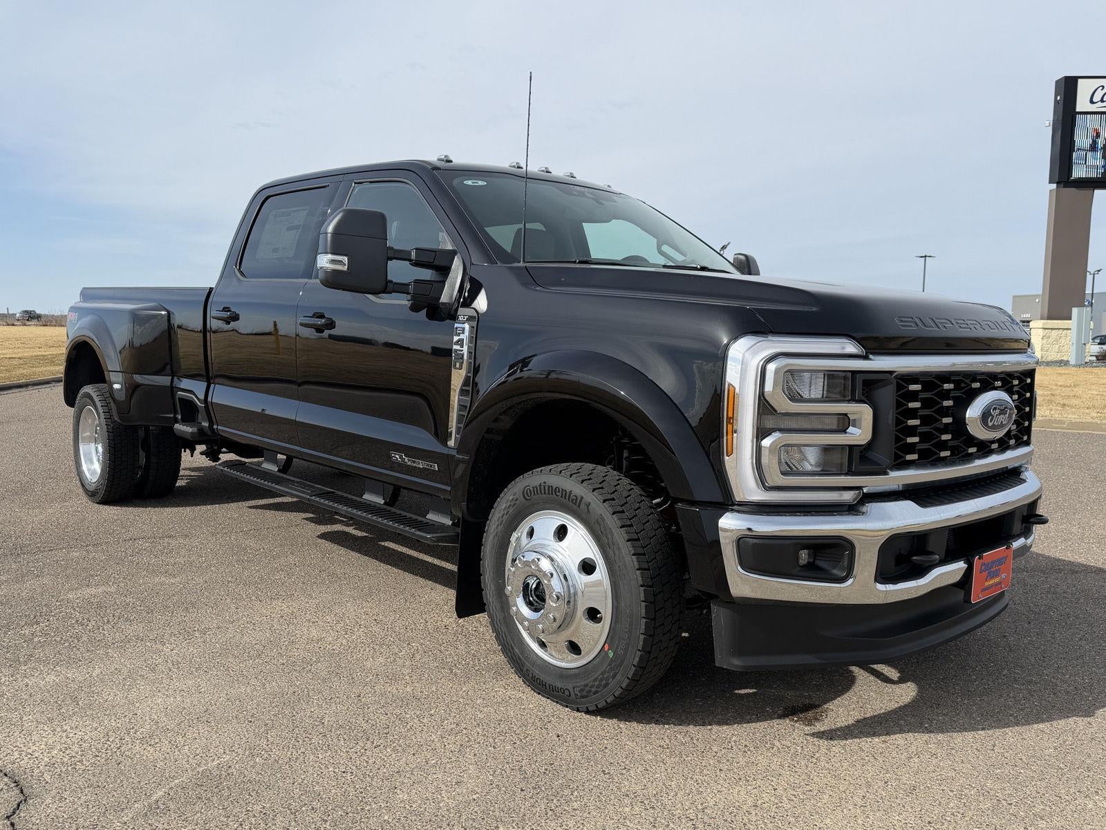 2026 Ford Super Duty F-450 DRW XLT