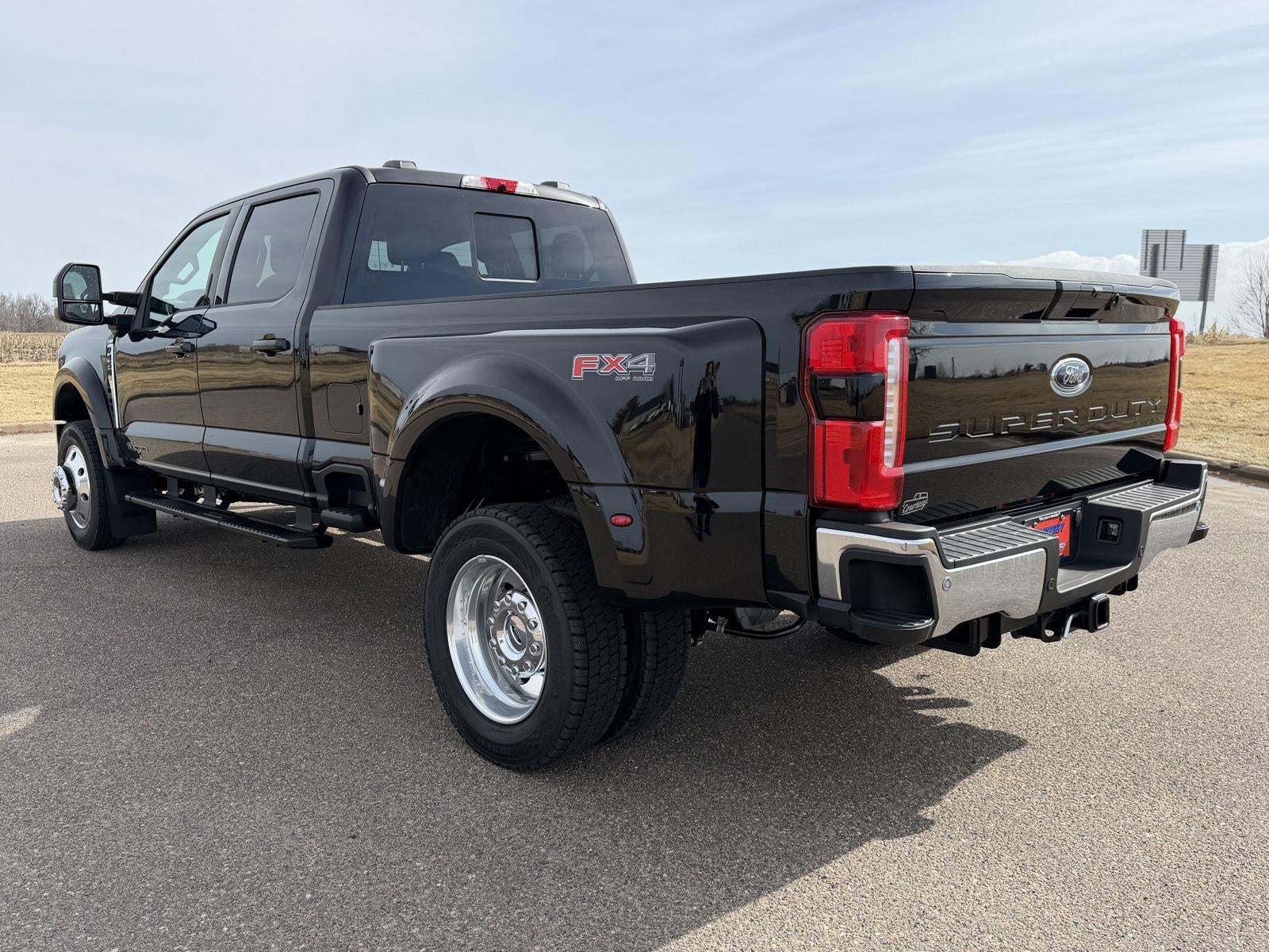 2026 Ford Super Duty F-450 DRW XLT