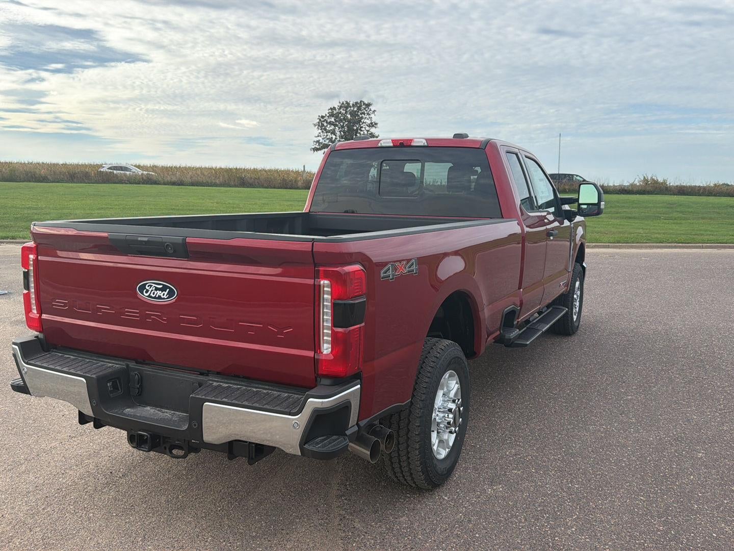 2027 Ford Super Duty F-250 SRW XLT