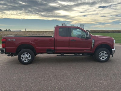 2027 Ford Super Duty F-250 SRW XLT