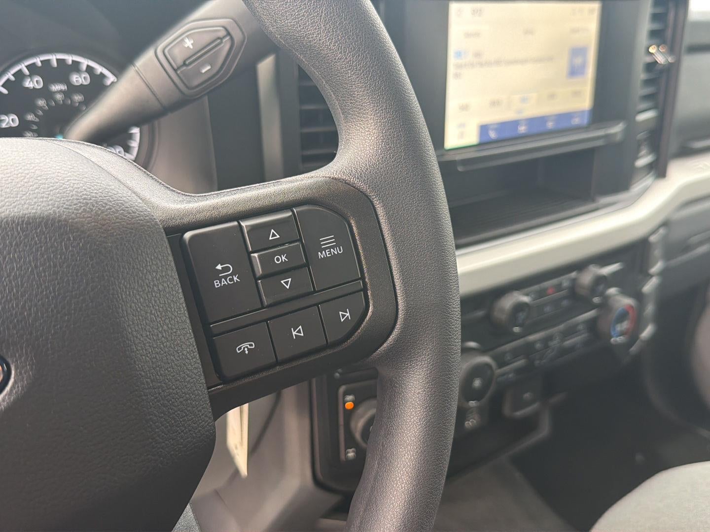 2027 Ford Super Duty F-250 SRW XLT