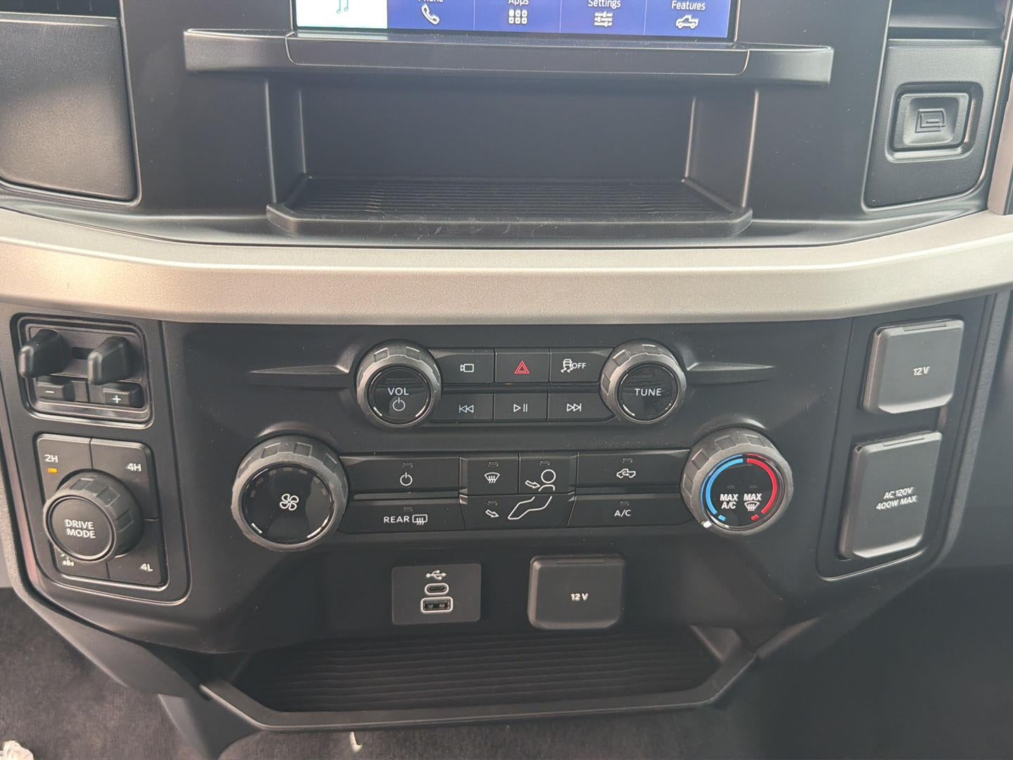 2027 Ford Super Duty F-250 SRW XLT