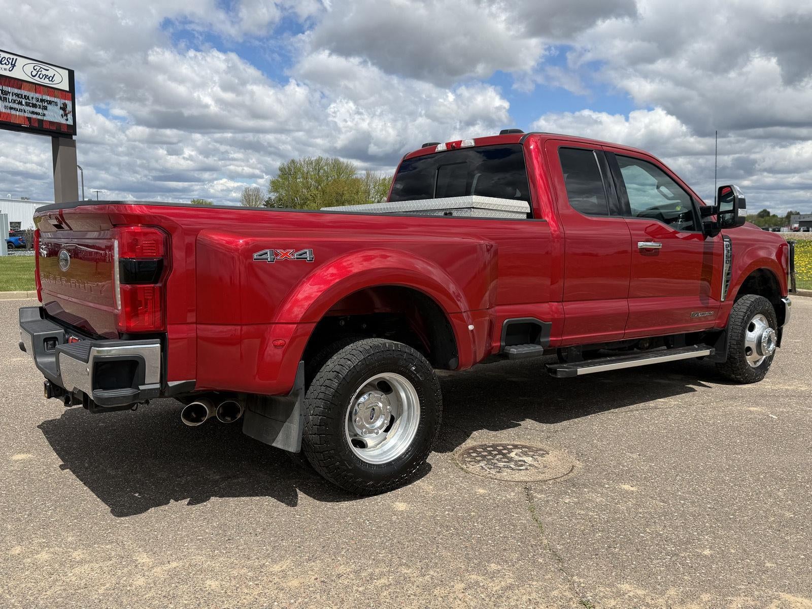 2024 Ford F350 SUPER Base