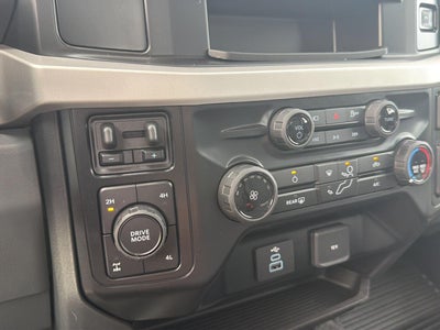 2027 Ford Super Duty F-350 SRW XLT