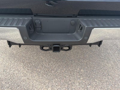 2027 Ford Super Duty F-350 SRW XLT