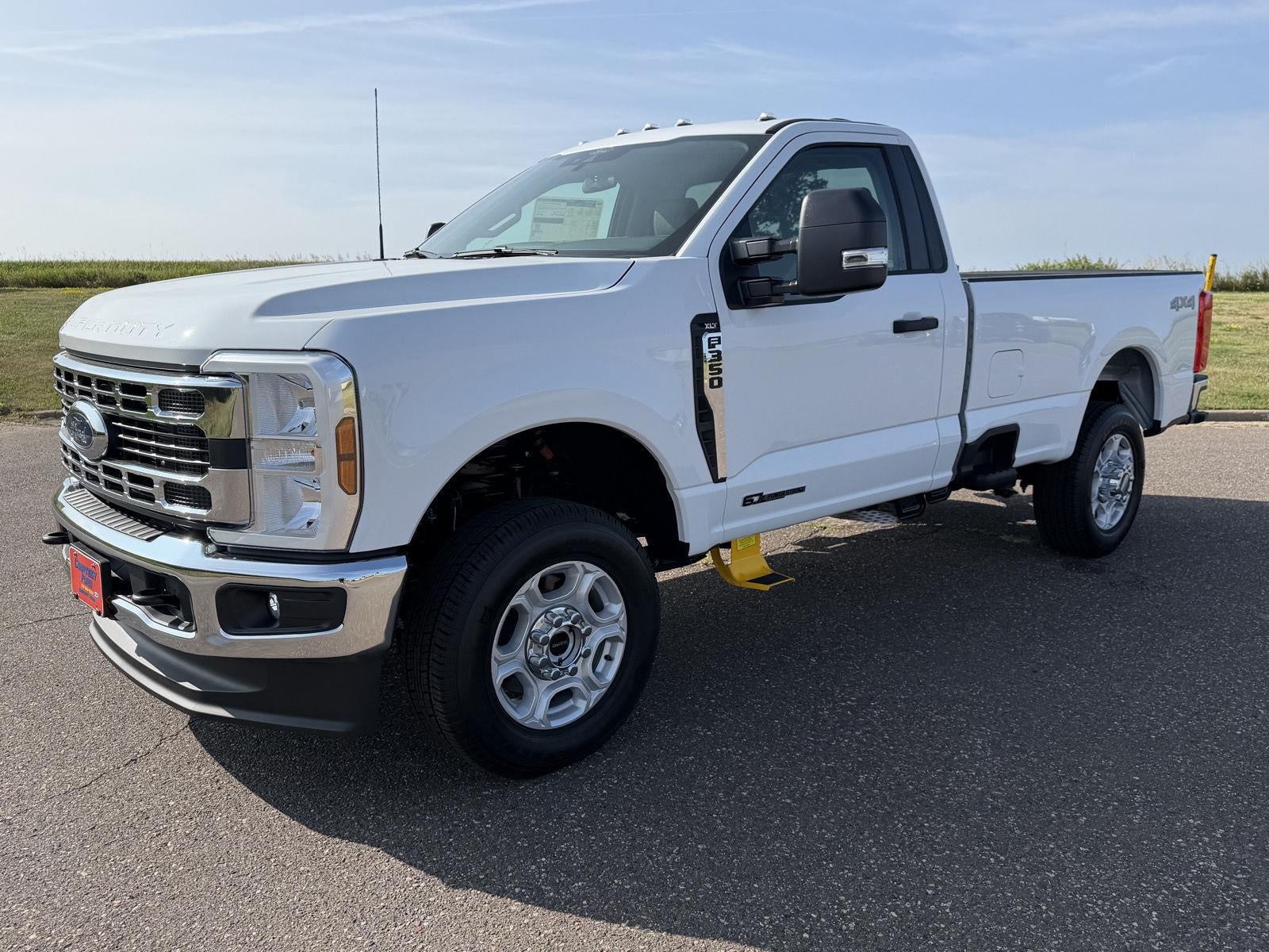 2026 Ford Super Duty F-350 Srw XLT