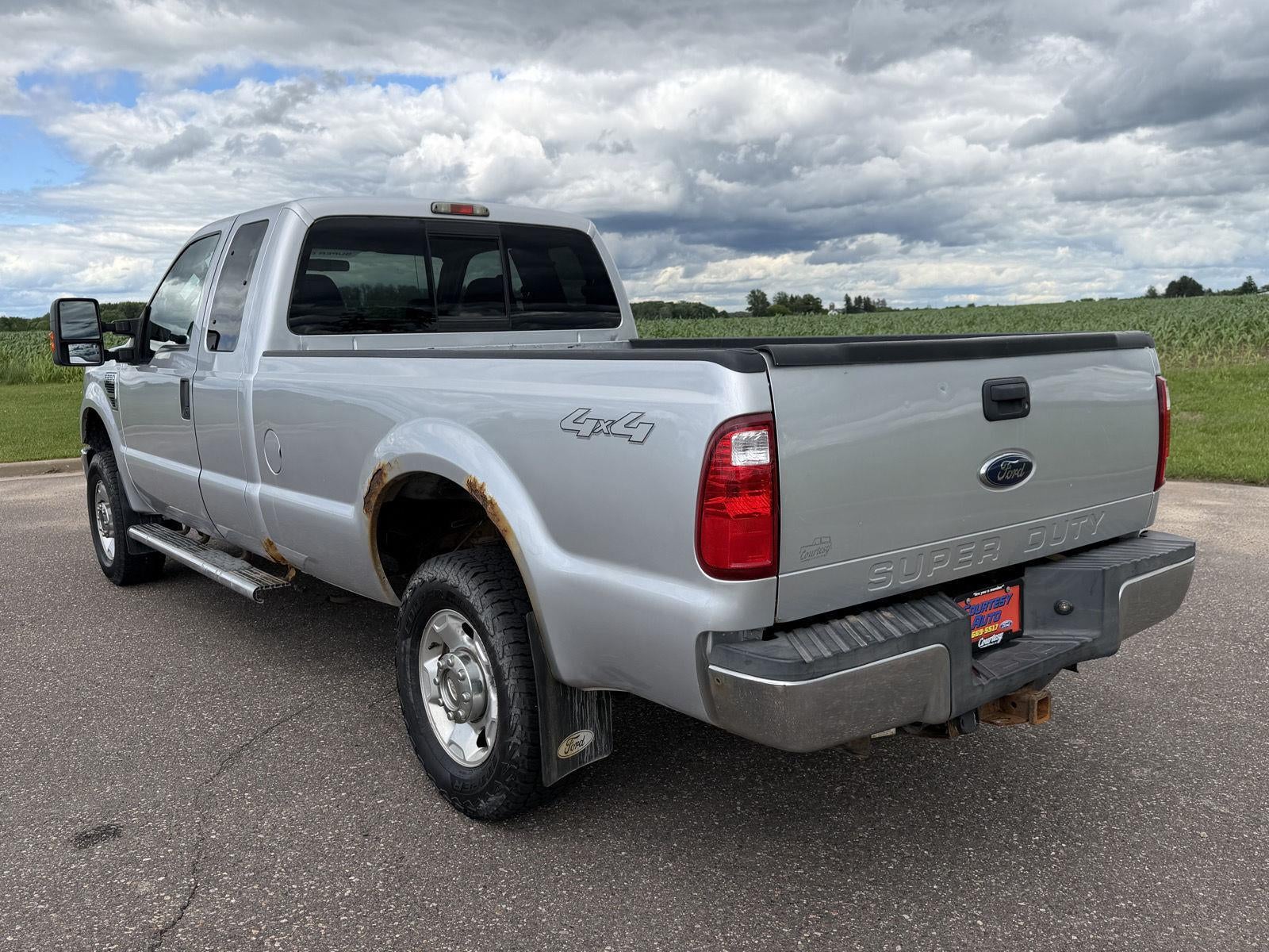 2010 Ford Super Duty F-250 SRW XL