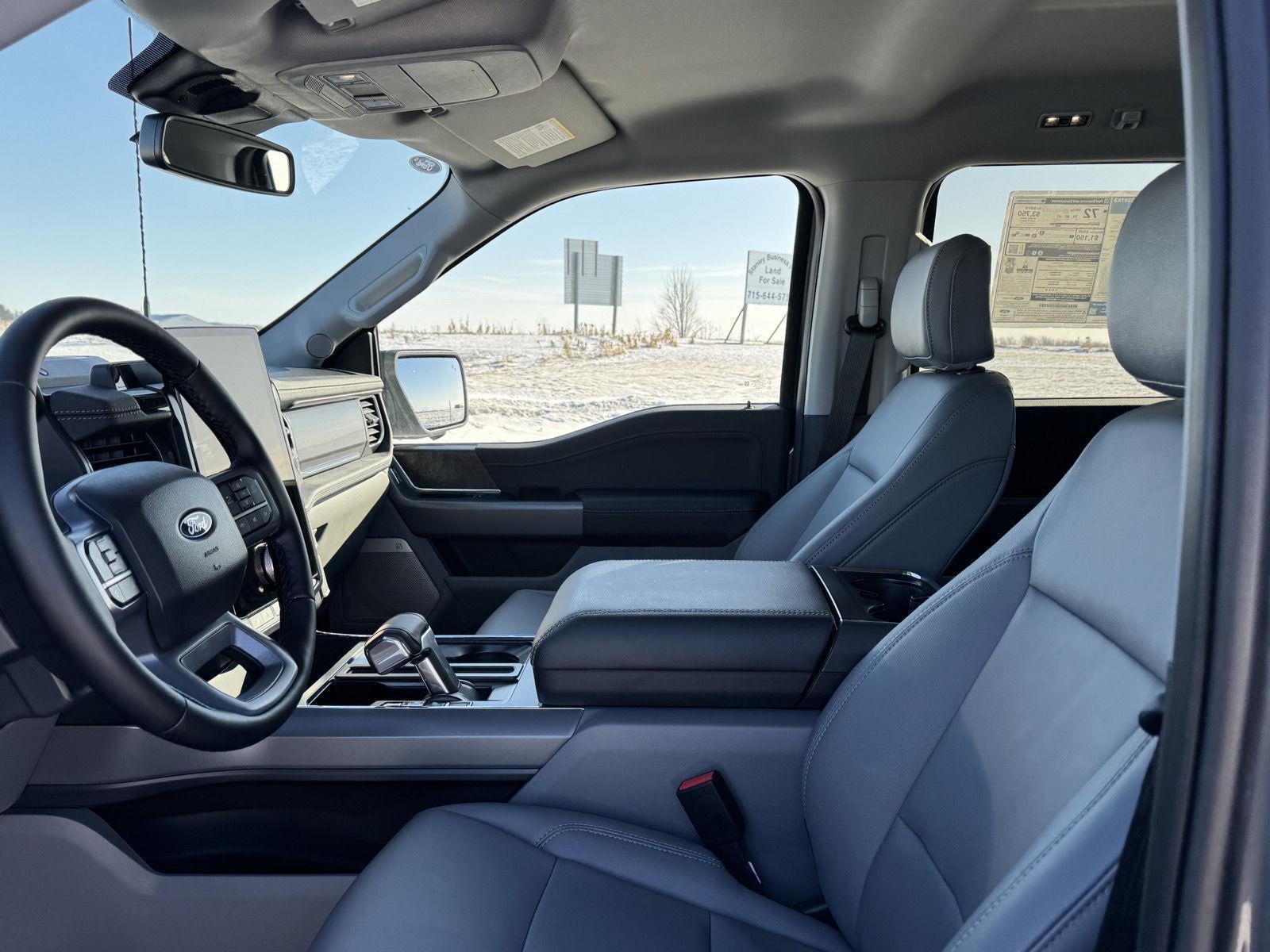 2025 Ford F-150 Lightning Flash