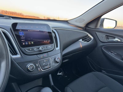 2022 Chevrolet Malibu LS