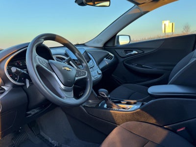2022 Chevrolet Malibu LS