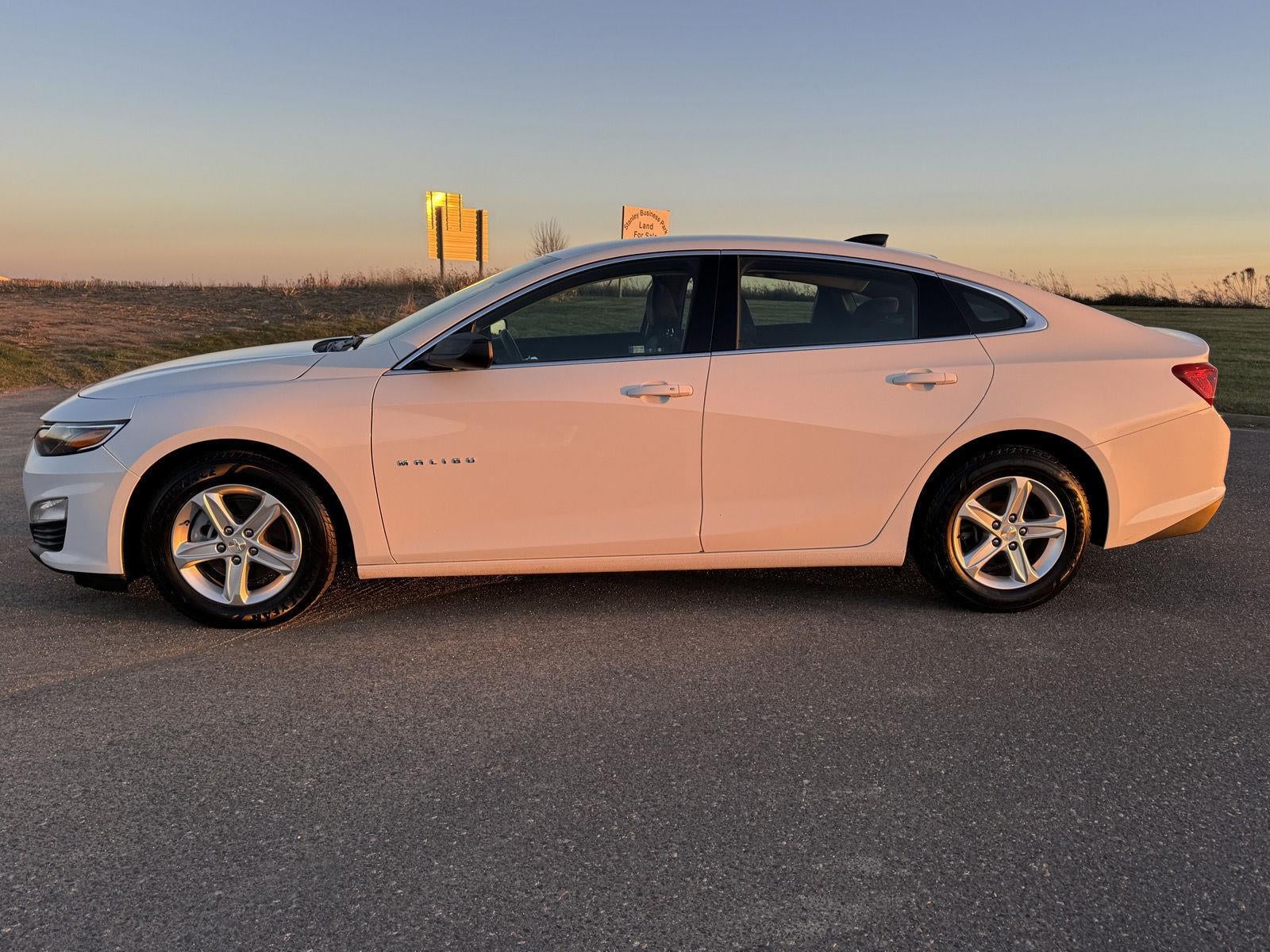 2022 Chevrolet Malibu LS