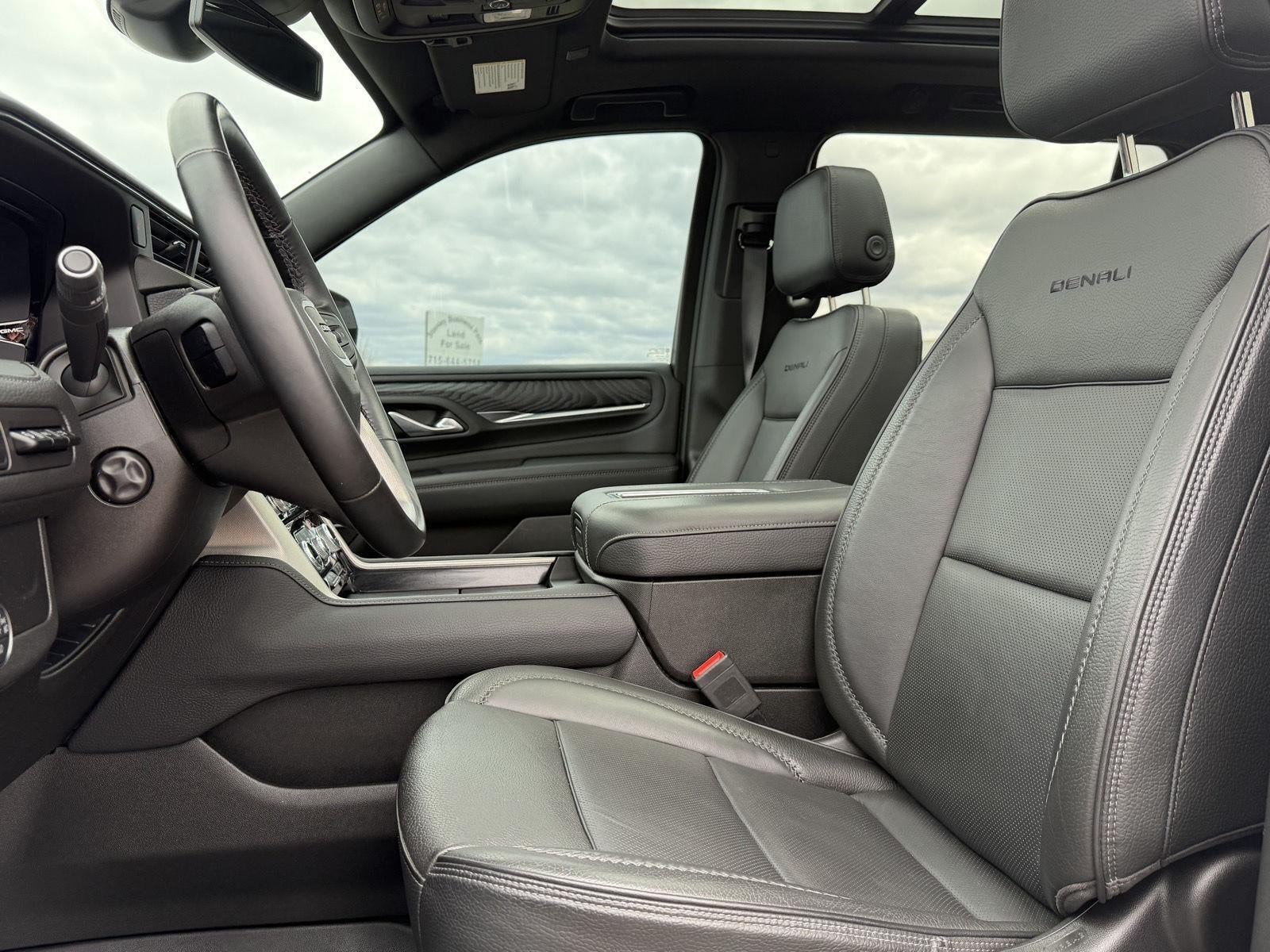 2023 GMC Yukon XL Denali