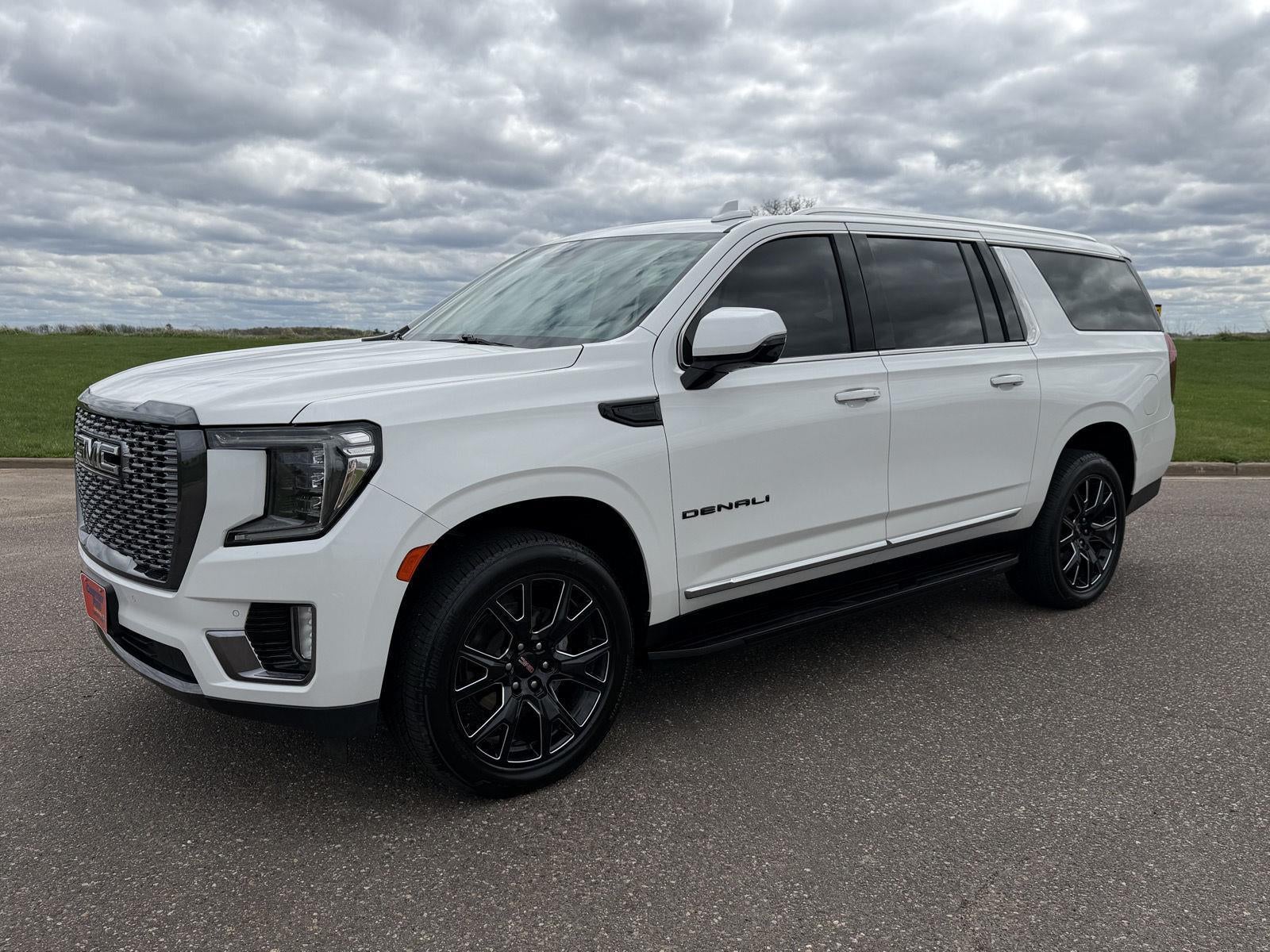 2023 GMC Yukon XL Denali