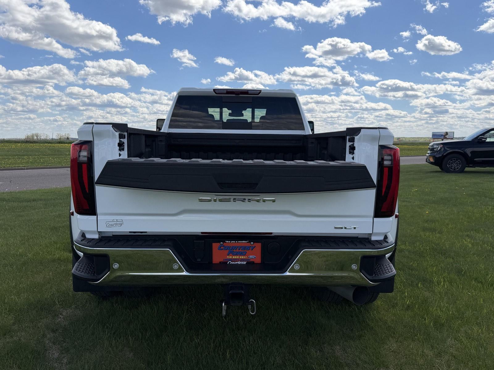 2025 GMC Sierra 3500HD SLT