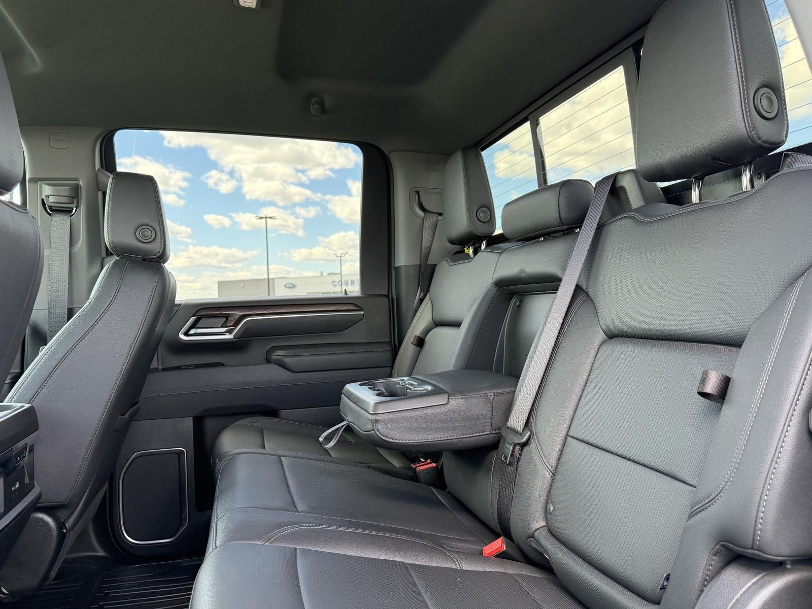 2025 GMC Sierra 3500HD SLT
