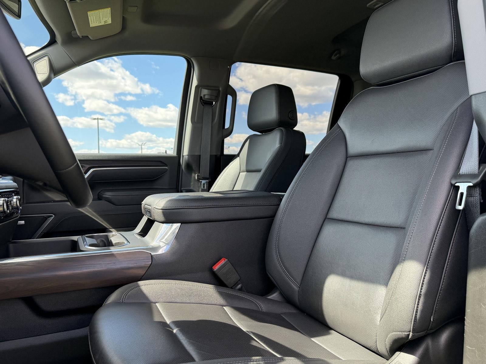 2025 GMC Sierra 3500HD SLT