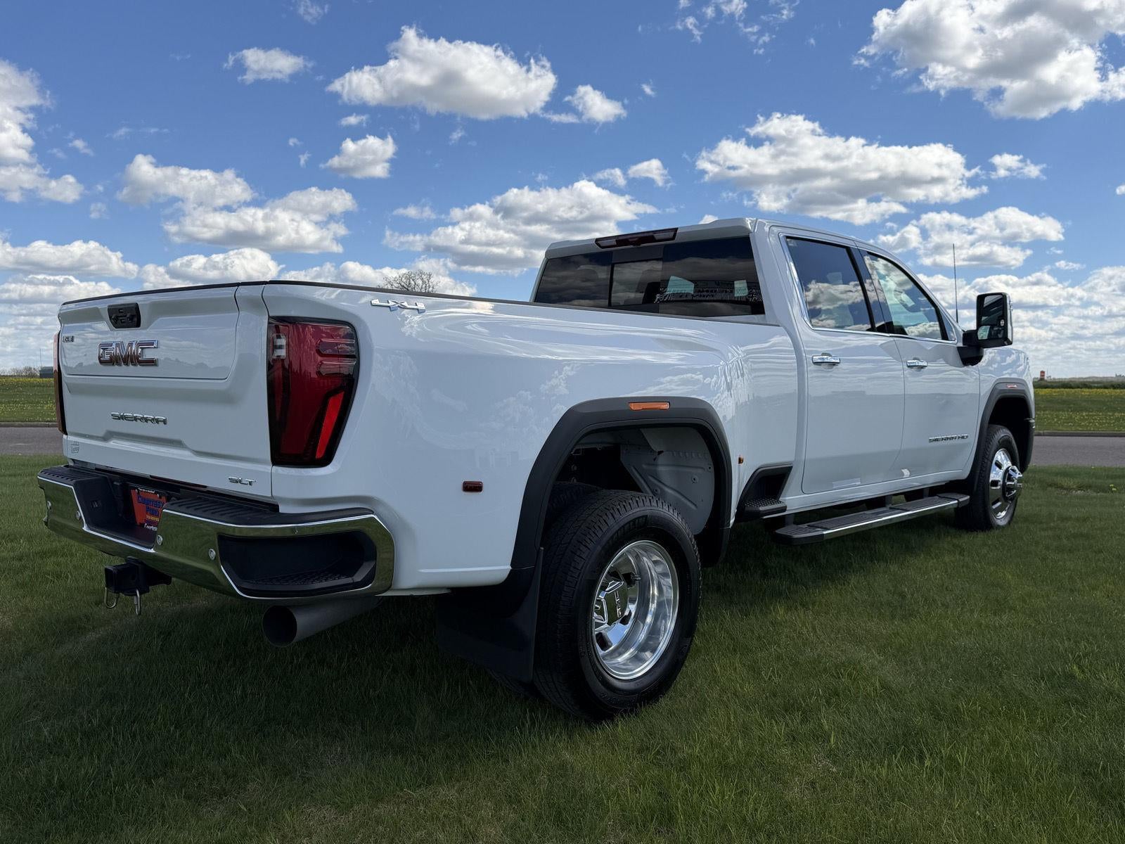 2025 GMC Sierra 3500HD SLT