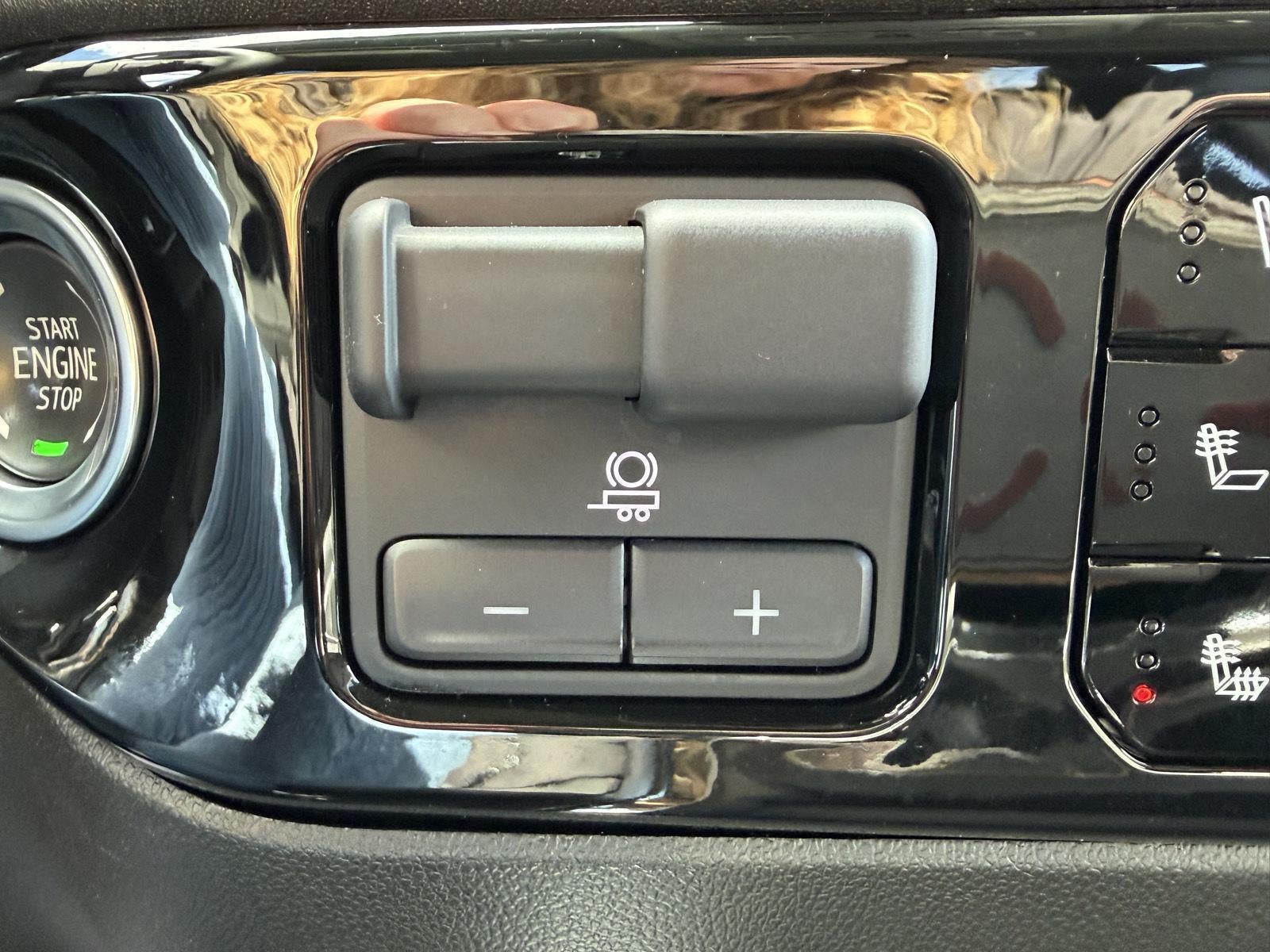 2025 GMC Sierra 3500HD SLT