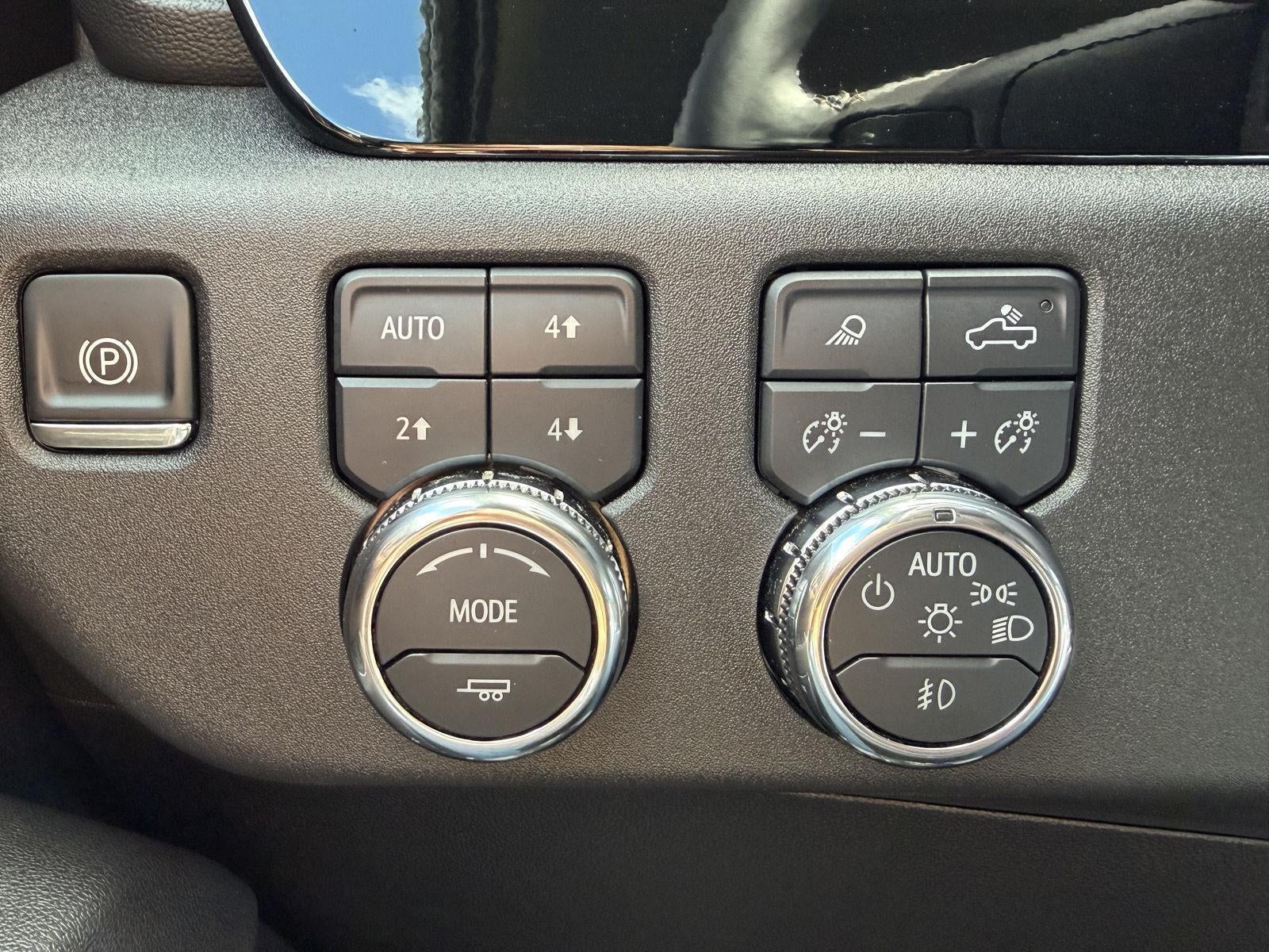 2025 GMC Sierra 3500HD SLT