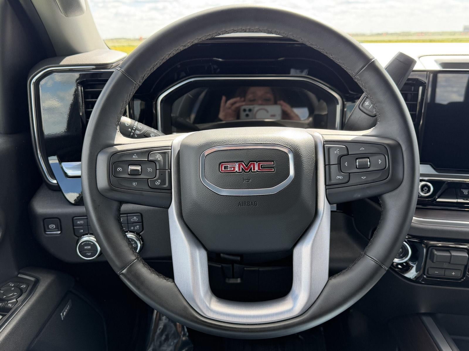 2025 GMC Sierra 3500HD SLT