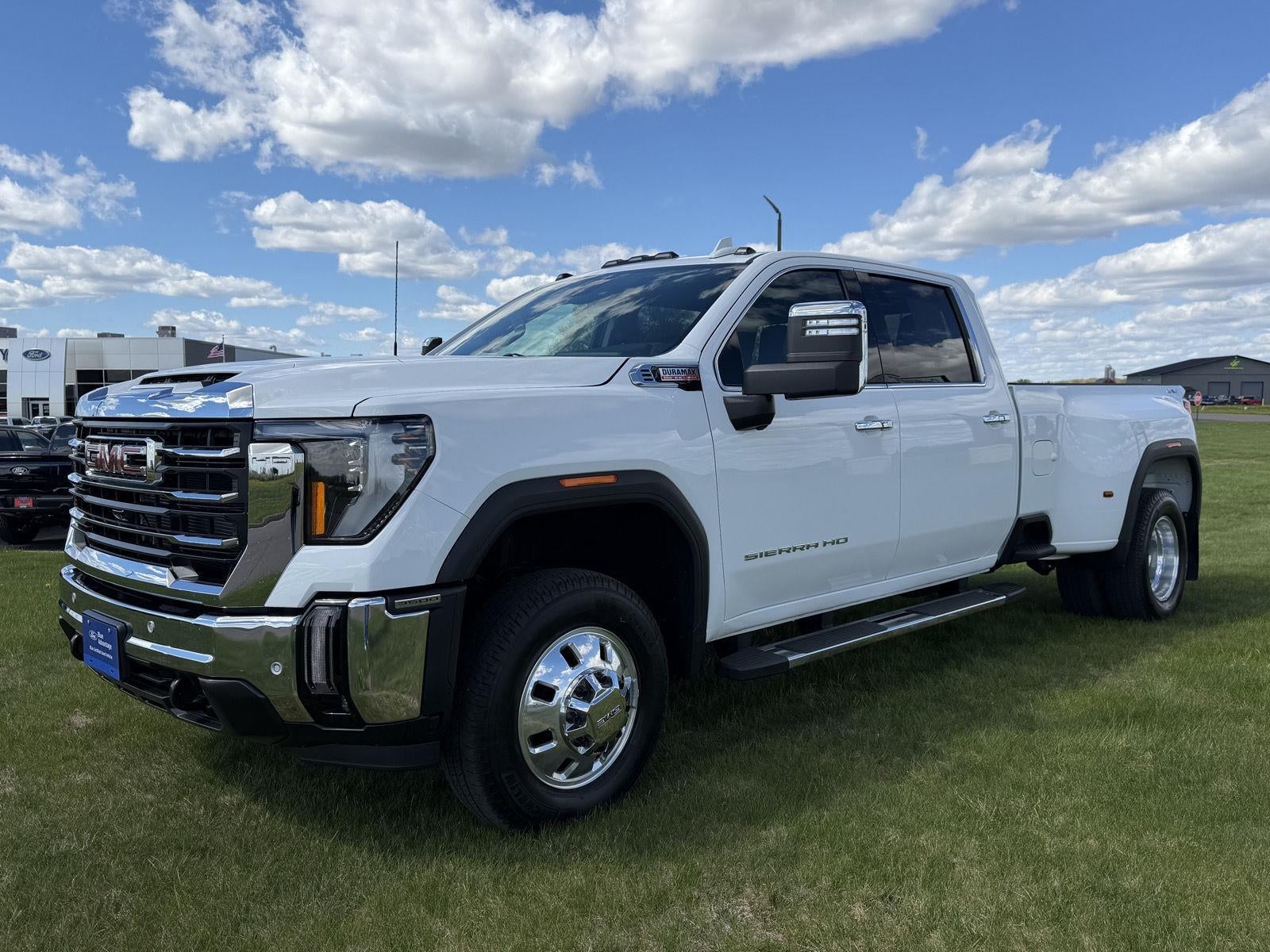 2025 GMC Sierra 3500HD SLT