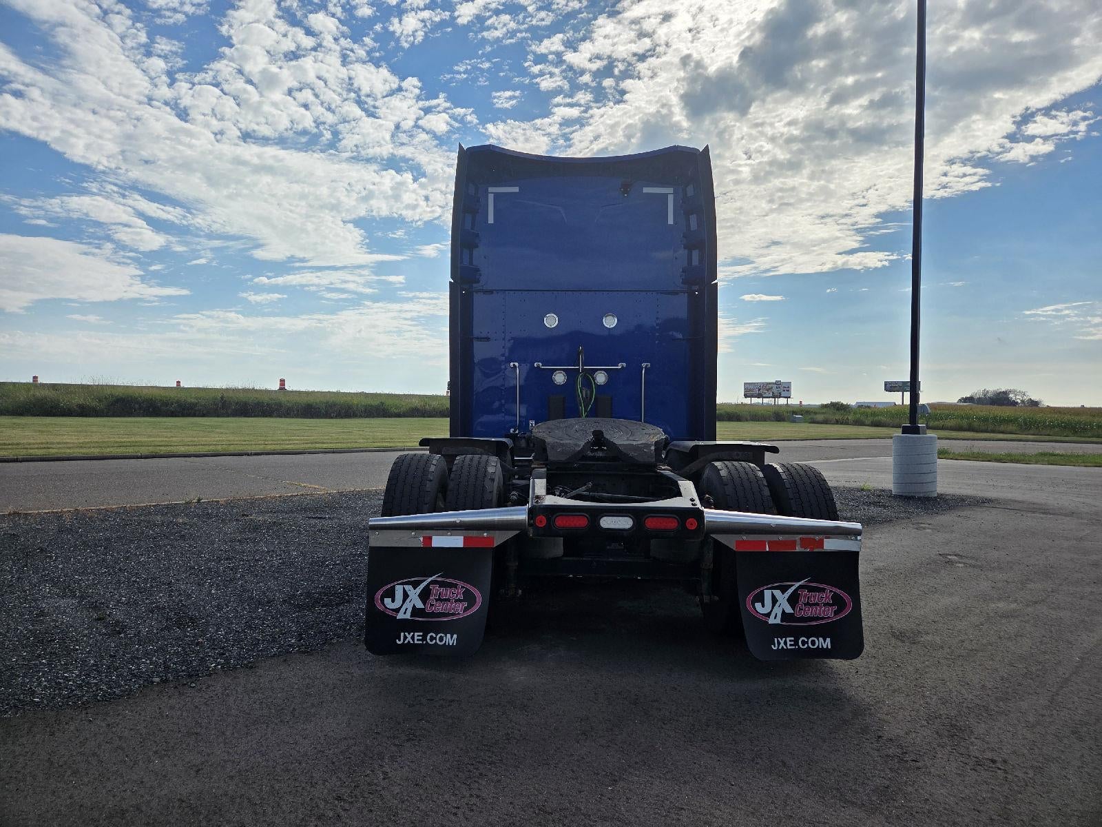 2020 PETERBILT 579 Base
